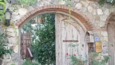 Emeklilikte Kurdukları Otelle 'En Adil Fiyat' Ödülü Kazandılar