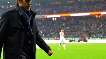 Werder Bremen Hocasını Kovdu!