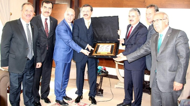 TOBB Başkanı Hisarcıklıoğlu, 7 Önemli Yatırım İçin Aydın'a Gitti