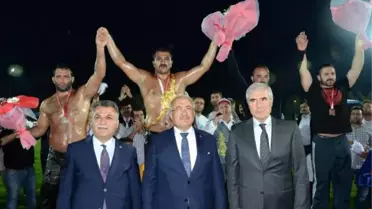 Pehlivanlar, Cumhuriyet İçin Güreşti