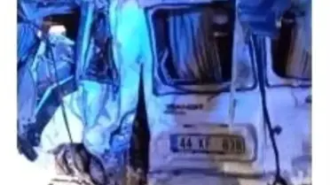 Malatya'da Kamyon, Minibüse Çarptı: 3 Ölü, 5 Yaralı
