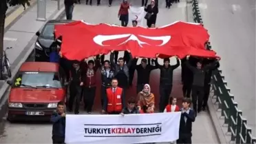 Tokat'ta Kızılay Yürüyüşü