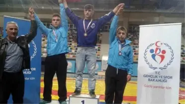 Cumhuriyet için Minderde Güreştiler