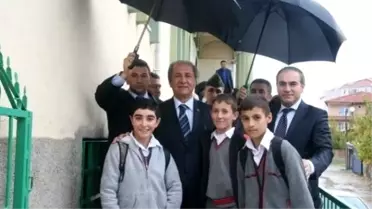 Vali Kara Sungurlu'da İncelemelerde Bulundu