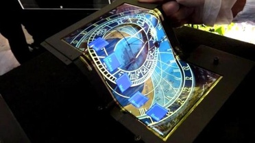 Bu Esnek Tablet Ekranı Üçte Biri Boyuta Katlanıyor