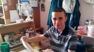 Bursa Lalesi İtalyan Seramiklerine İşlendi