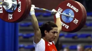 Sibel Şimşek'ten İki Gümüş