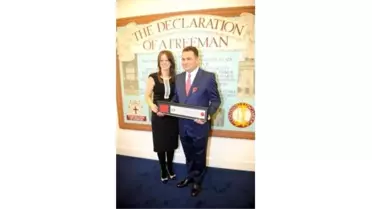 Türk İşadamı İbrahim Uzun'a 'Freeman' Payesi