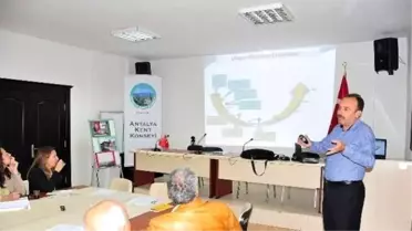 Antalya'da 'Şehircilik Sorunları ve Çözüm Önerileri' Toplantısı