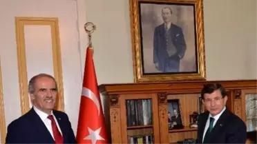 Başbakan Kılıç Tutkusu! Belediye Başkanı'ndan Zülfikar İstedi