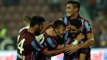 Trabzonspor, Torku Konyaspor'u 3-2 Yendi