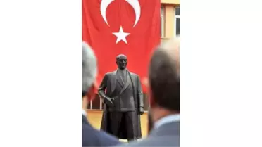 Büyük Önder Atatürk'ü Anıyoruz