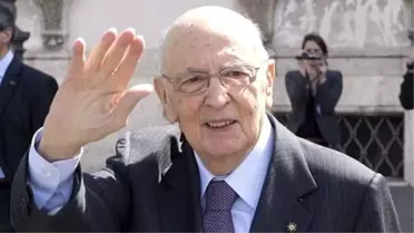 İtalya Cumhurbaşkanı Napolitano'dan Ayrılık İşareti