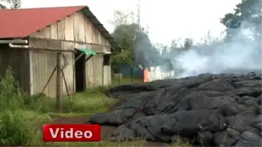 Hawaii'deki Volkanik Patlamada Lavlar, Ahşap Evi Kül Etti