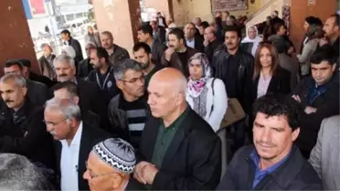 Hdp'lilerden Öcalan'ın Bırakılması İçin Kampanya