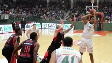 Banvit Eurocup'ta 4'üncü Galibiyetini Aldı