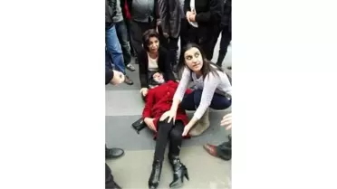Şanlıurfa'da Motosikletin Çarptığı Genç Kızın Ayağı Kırıldı
