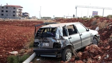 Hatay'da Tır, Otomobile Çarptı: 5 Yaralı