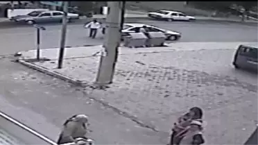 Baba- Oğul, Bıçakladıkları Genci Diri Diri Gömmüş
