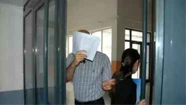 Başörtüsü Avcısı Profesör Cezaevine Giriyor