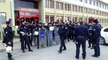 Gözaltına Alınan Öğrenciler Yine Eylem Yaptı