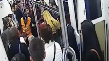 Metroda Fenalaştı, Hastanede Öldü