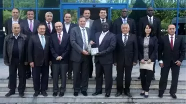 Gambiya'nın Verimli Toprakları Aydınlı Yarıtımcıları Bekliyor