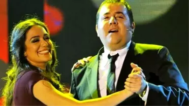 Ata Demirer Annesinin Evine Kapandı
