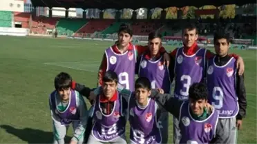 Diyarbakırspor'un Gençleri Galibiyete Sevindi