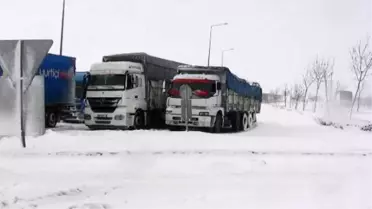 Konya'da Kar Hayatı Felç Etti