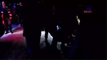 Başkale'de Minibüs, Şarampole Yuvarlandı: 11 Yaralı