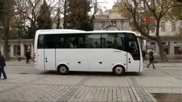 Papa Francesco Sultanahmet Camii'nde -