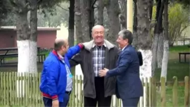 Renan Pekünlü'nün İlk Ziyaretçisi Chpli Balbay Oldu