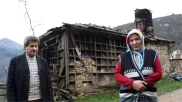 Derme Çatma Evde Hayat Mücadelesi