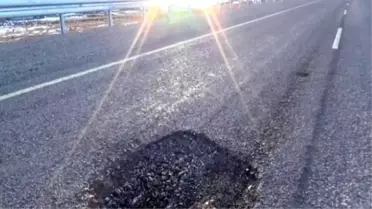 Kars-Arpaçay Arasında 10 Gün Önce Asfalt Atılan Yol Bozuldu