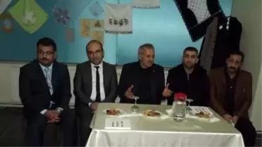 AK Parti Milletvekili Mustafa Şahin, Kent Konseyi Engelliler Merkezi'ni Ziyaret Etti