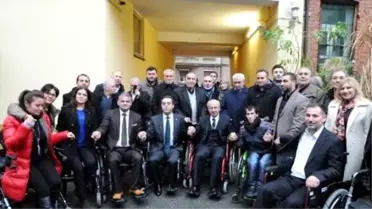 Iğdır Heyetine 'Tekerlekli Sandalye' Desteği
