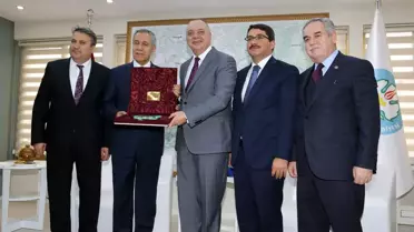 Büyükşehir Başbakan Yardımcısı Arınç'ı Ağırladı