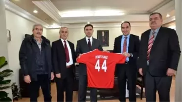 Battalgazi Belediyespor Yönetimi, Kaymakam Vedat Yılmaz'ı Ziyaret Etti