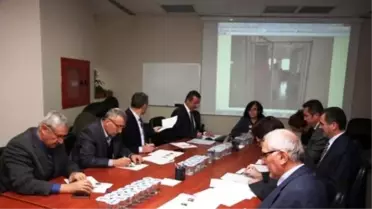 Kocaeli'de Yılbaşı Gecesi İş Yerleri Gece 03.30'a Kadar Açık Olacak