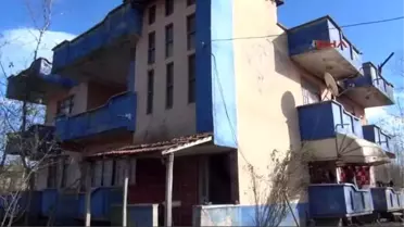 Şehit Polisin Baba Evine Ateş Düştü
