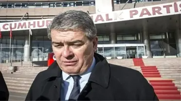 CHP Süheyl Batum'u Partiden İhraç Etti