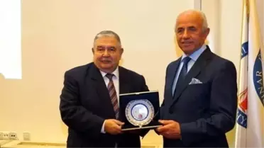 Nafi Güral'dan Gençlere, 'İş Aramayın İş Kurun' Tavsiyesi