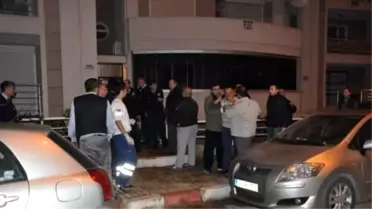 Şizofreni Doktor Karısını Banyoda 35 Bıçak Darbesiyle Öldürdü