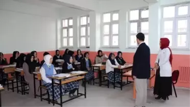 Kaymakam Çiçek'in Okul Ziyareti
