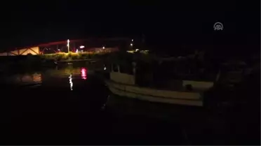 Karadenizli Balıkçılar Ağlarını Mezgit İçin Atıyor