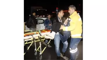 Gölcük'te Tır Otomobile Çarptı: 4 Yaralı