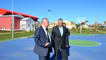 Harran Beden Eğitimi ve Spor Yüksekokulu'nda Spor Sahaları Tamamlandı