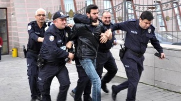 Eskişehir'de 4 Üniversiteliye 'Makul Şüphe' Gözaltısı