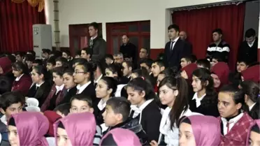 Amasya Valisi Çomaktekin, Kariyer Günleri Etkinliğine Katıldı